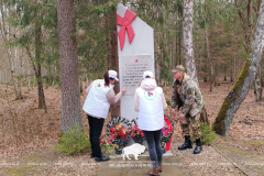 Активисты ОО "Белая Русь" ГПУ НП "Беловежская пуща" приняли активное участие по уборке воинских захоронений