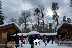 В субботу прошел гастрономический фестиваль «Пущанский смак» и проводы Снегурочки.