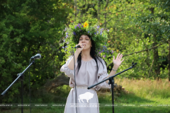 На Ивана на Купала ноченька мала…