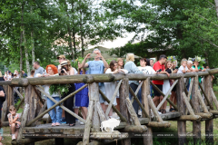 На Ивана на Купала ноченька мала…