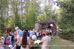 В Резиденции Деда Мороза поздравляли первоклашек с началом школьной жизни