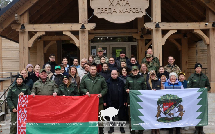 Республиканский субботник в Беловежской пуще