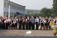 В День знаний администрация Беловежской пущи поощрила лучших учеников Каменюкской средней школы