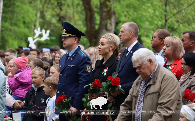 Митинг-реквием в деревне Лески